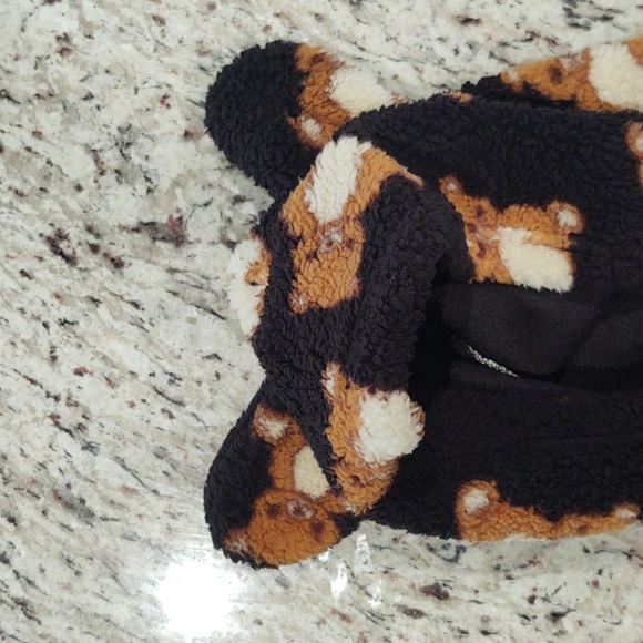 Hoddie - Picture 4 of 5